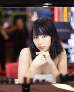 Làm quen Kitty Chicha Amatayakul mỹ nhân Thái đảm nhận vai Nanno trong Girl From Nowhere 