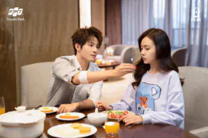 Dưới Lớp Vỏ Bọc Trịnh Hợp Huệ Tử và Hoàng Thánh Trì