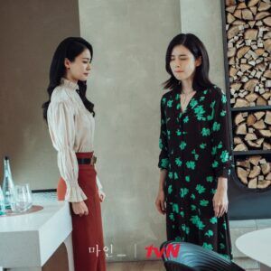 Giải mã phong cách thời trang hàng hiệu trong siêu phẩm Mine: Hoa hậu Lee Bo Young liệu xuất sắc hơn 2 mỹ nhân còn lại?