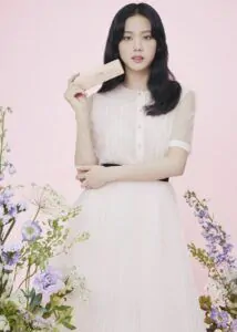 BlackPink trong trẻo tựa nữ thần trong loạt ảnh quảng cáo mới