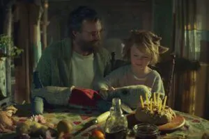 Sweet Tooth: ngọt ngào đáng yêu của cậu bé gạc nai xua tan ám ảnh về thế giới hoang tàn bởi đại dịch