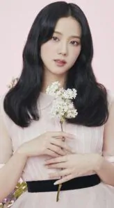 BlackPink trong trẻo tựa nữ thần trong loạt ảnh quảng cáo mới