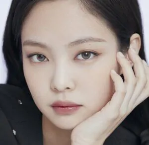 BlackPink trong trẻo tựa nữ thần trong loạt ảnh quảng cáo mới