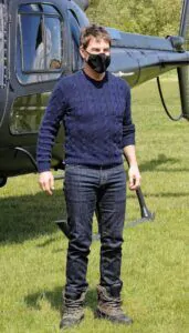 Rộ tin Tom Cruise nhiễm Covid-19 khiến quá trình quay bom tấn Nhiệm Vụ Bất Khả Thi 7 trì hoãn liên tục?