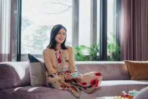 Giải mã phong cách thời trang hàng hiệu trong siêu phẩm Mine: Hoa hậu Lee Bo Young liệu xuất sắc hơn 2 mỹ nhân còn lại?