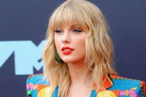 Rộ tin Taylor Swift xuất hiện trong project 4+1 của BlackPink