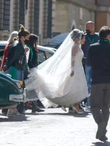Lady Gaga tái xuất thời thượng làm “góa phụ đen” thuê sát thủ giết chồng trong House Of Gucci