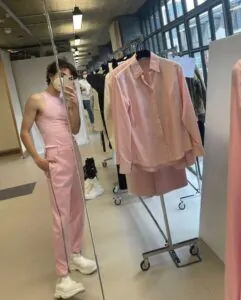 Chàng thơ Timothée Chalamet tự stylist phong cách khiến fan mê mẩn