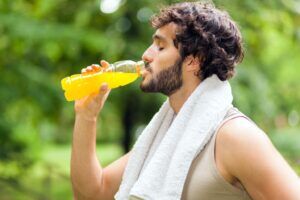 Nguyên nhân gây mòn răng mà ai cũng phạm phải: chạy bộ, uống nhiều nước trái cây, nước tăng lực? 