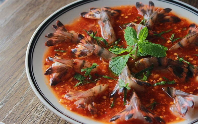 Tôm sốt sống Thái chua cay: bỏ túi ngay cách chế biến đơn giản lại siêu nhanh tại nhà