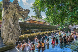 Bali không chỉ là hành trình khám phá thiên nhiên mà còn là điểm đến chữa lành tâm hồn du khách phương xa 