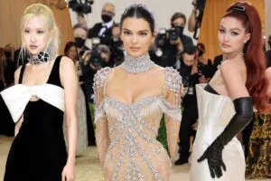 Thảm đỏ Met Gala 2021: Kendall Jenner diện đầm xuyên thấu đọ dáng cùng Rosé (BlackPink) 