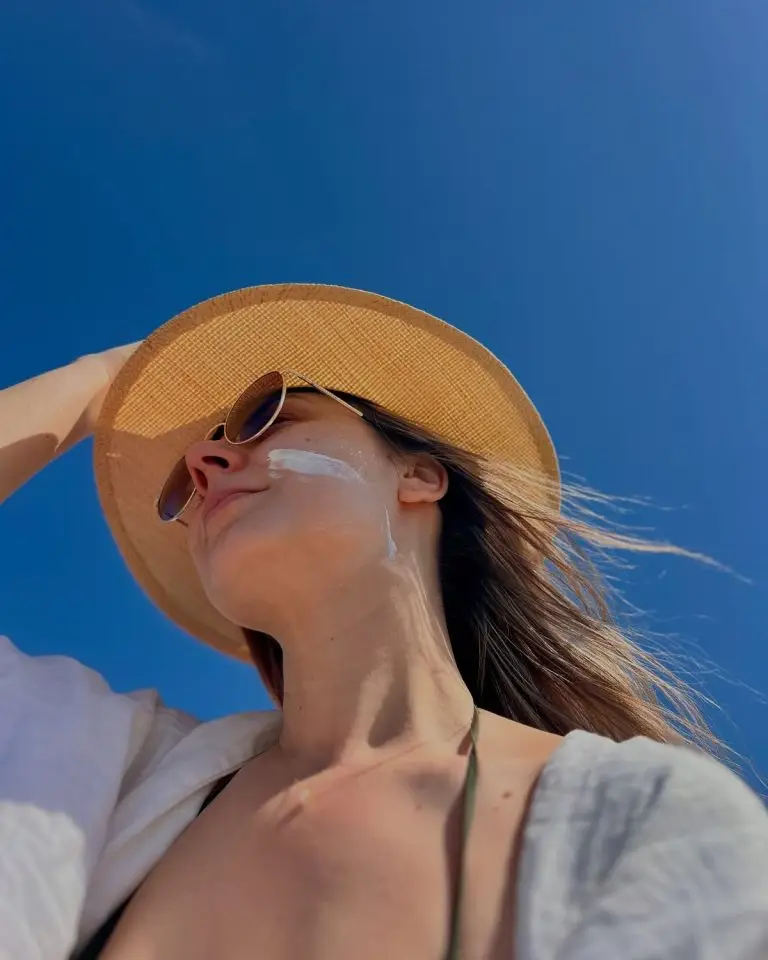 Nắng Nóng Và Tia UV Cao: 5 Cách Chống Nắng Đúng Cách Để Bảo Vệ Làn Da