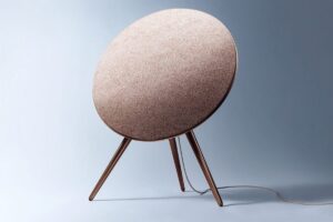 Bang & Olufsen Giới Thiệu BEOSOUND A9 Màu Nâu Sienna Với Mặt Vải Woolscape Thửa Riêng Bởi Kvadrat